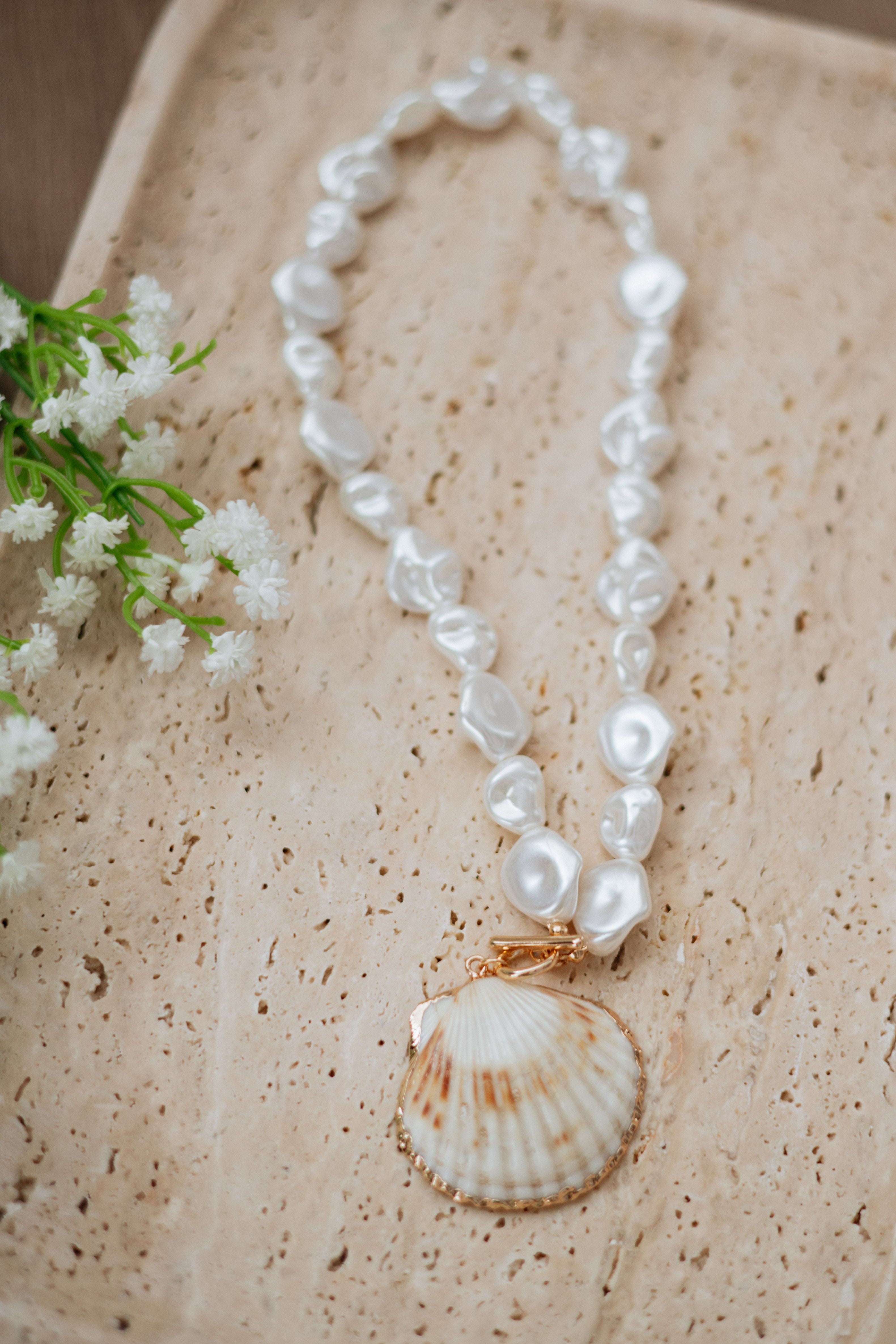 Trendy & Tropical Necklace